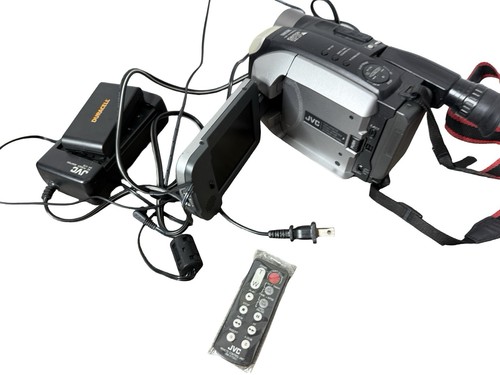 Jvc compact vhs camcorder - jvc,